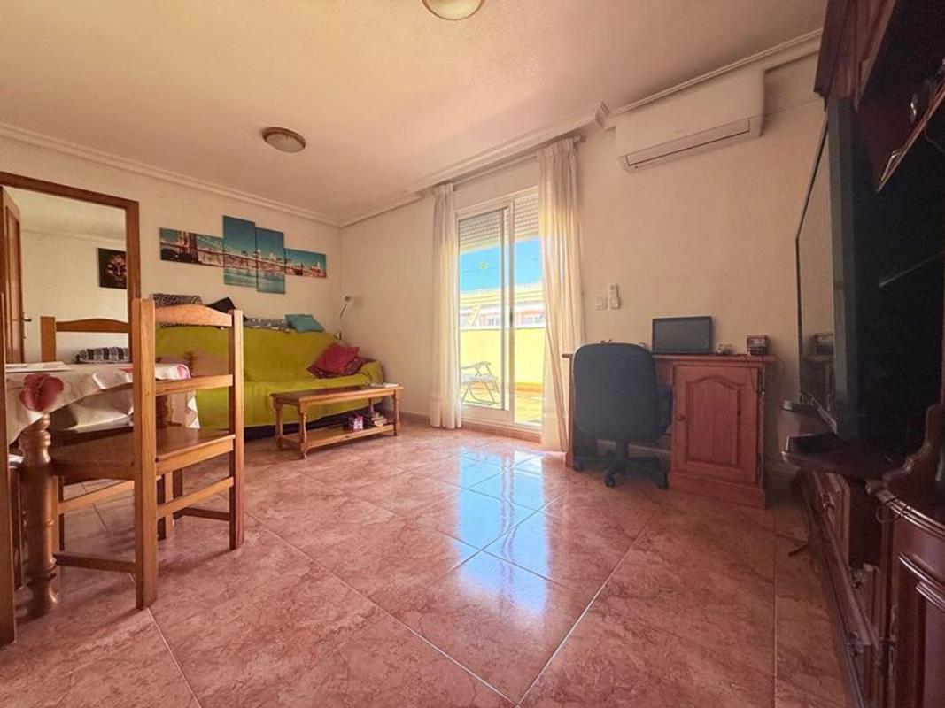 Sale of apartment in Piso en Calle Bilbao, Parque de las Naciones, Torrevieja, Torrevieja
photo 1