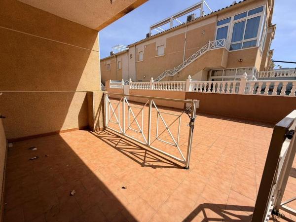 Chalet adosado en Parque Acuático - Sector 25, Torrevieja photo 3