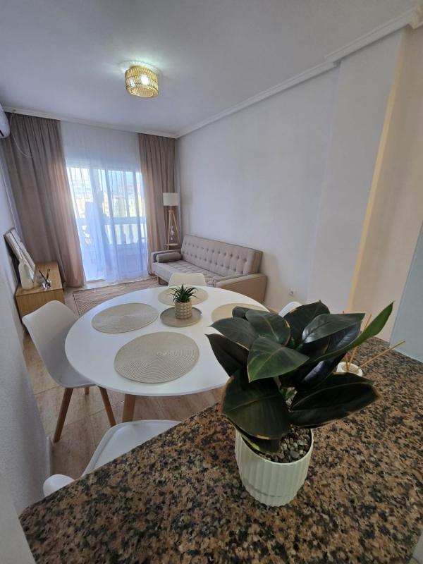 Sale of apartment in Piso en Torreblanca, Torrevieja, Torrevieja
 photo 3