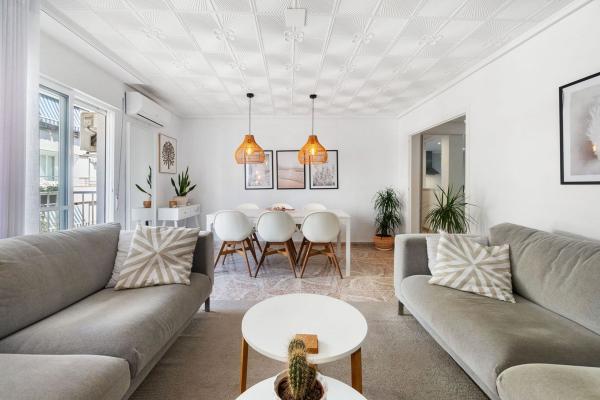 Продажа квартиры на Piso en Calle Ramón Gallud, 192, Playa del Cura, Torrevieja, Торревьеха
photo 1
