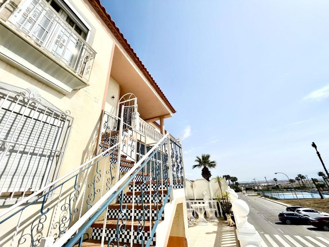 Venta de piso en Piso en Calle la Sagra, Los Balcones - Los Altos del Edén, Torrevieja, Torrevieja
photo 4