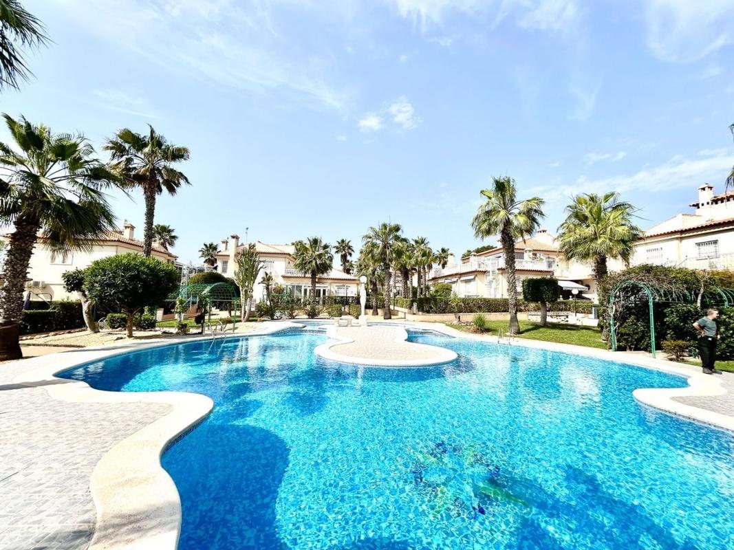 Venta de piso en Piso en Calle la Sagra, Los Balcones - Los Altos del Edén, Torrevieja, Torrevieja
photo 5