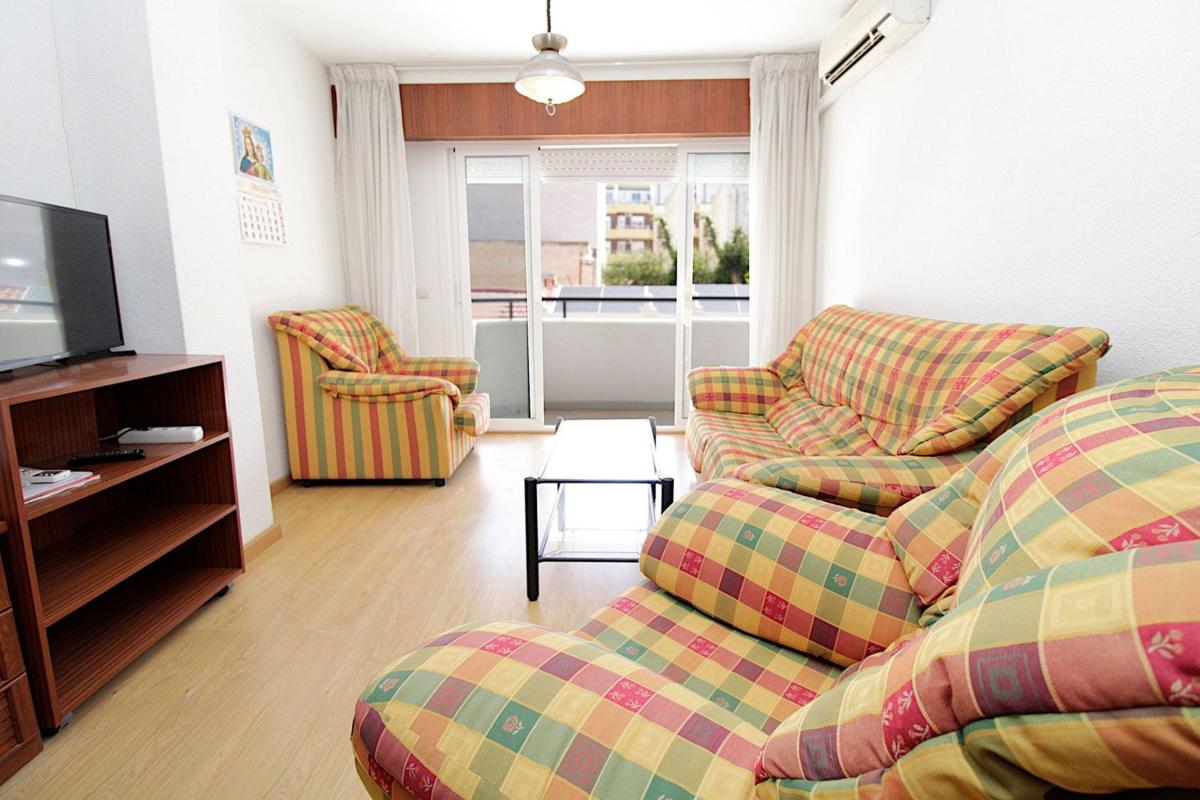 Venta de piso en Piso en Calle de Pedro Lorca, Las Piscinas Naturales, Torrevieja, Torrevieja
photo 3