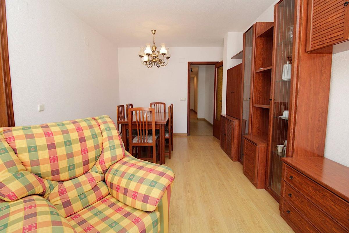 Venta de piso en Piso en Calle de Pedro Lorca, Las Piscinas Naturales, Torrevieja, Torrevieja
photo 4