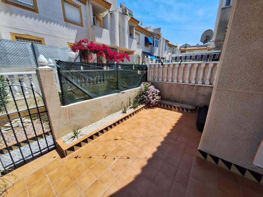 Продажа квартиры на Piso en Urbanización Jardín del Mar III s/n, La Siesta - El Salado - Torreta, Torrevieja, Торревьеха
 photo 5