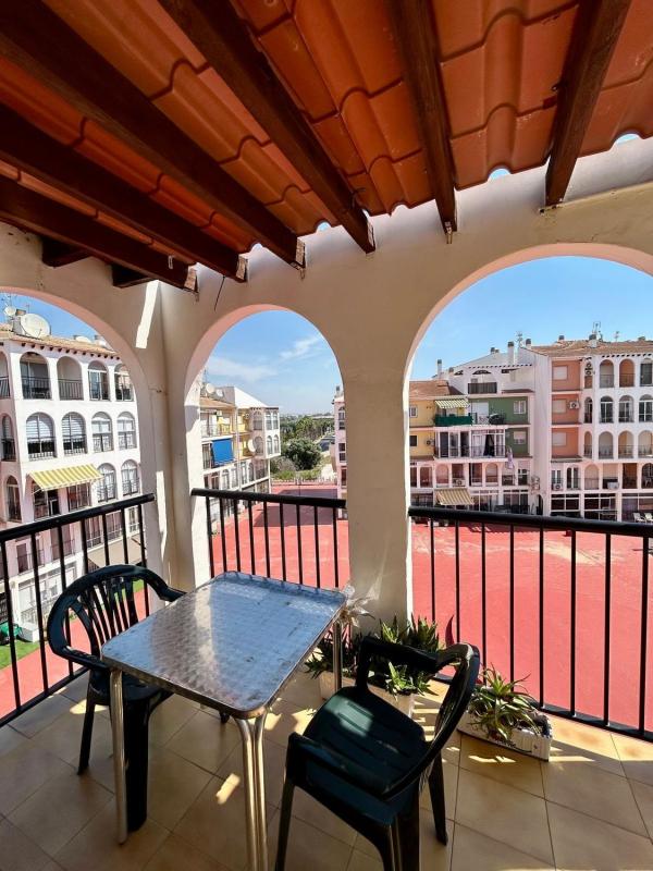 Duplex sale in Dúplex en Avenida Don Juan de Austria, La Veleta, Torrevieja, Torrevieja photo 3