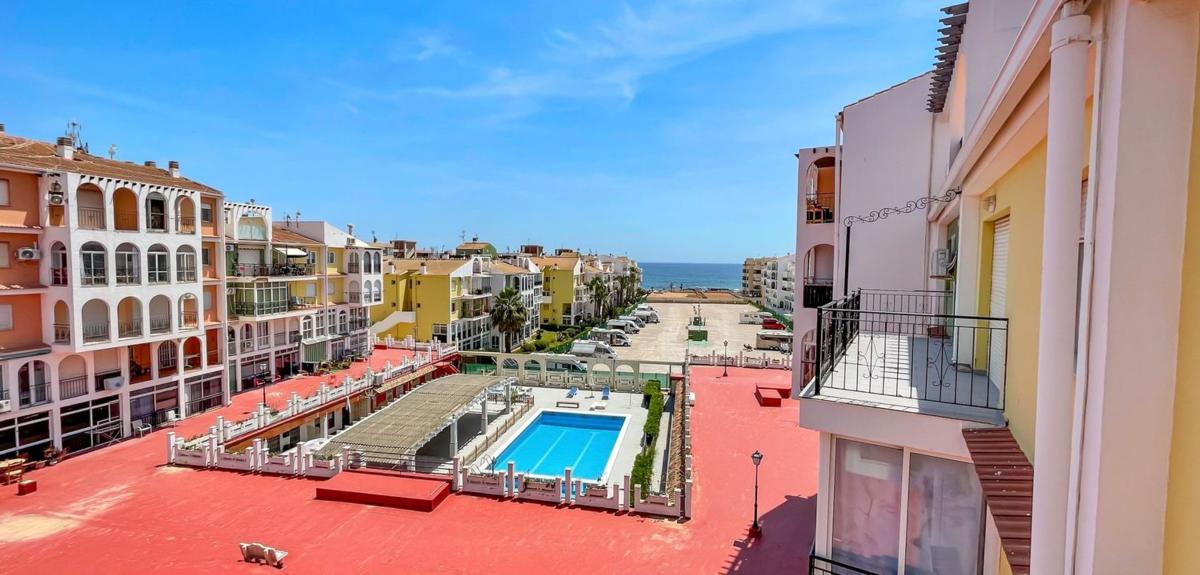 Venta de piso en Piso en Urbanización Mar Azul-Elíseos Playa, 2, La Veleta, Torrevieja, Torrevieja
 photo 2