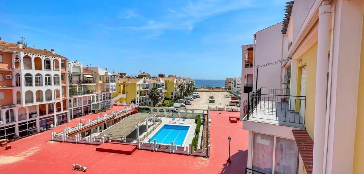 Venta de piso en Piso en La Veleta, Torrevieja, Torrevieja
photo 2