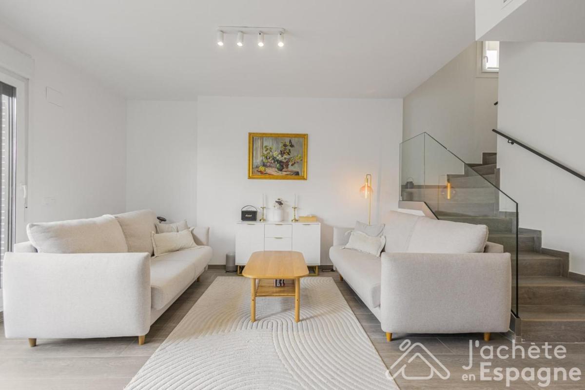 Properties for sale and rent in Spain photo 1