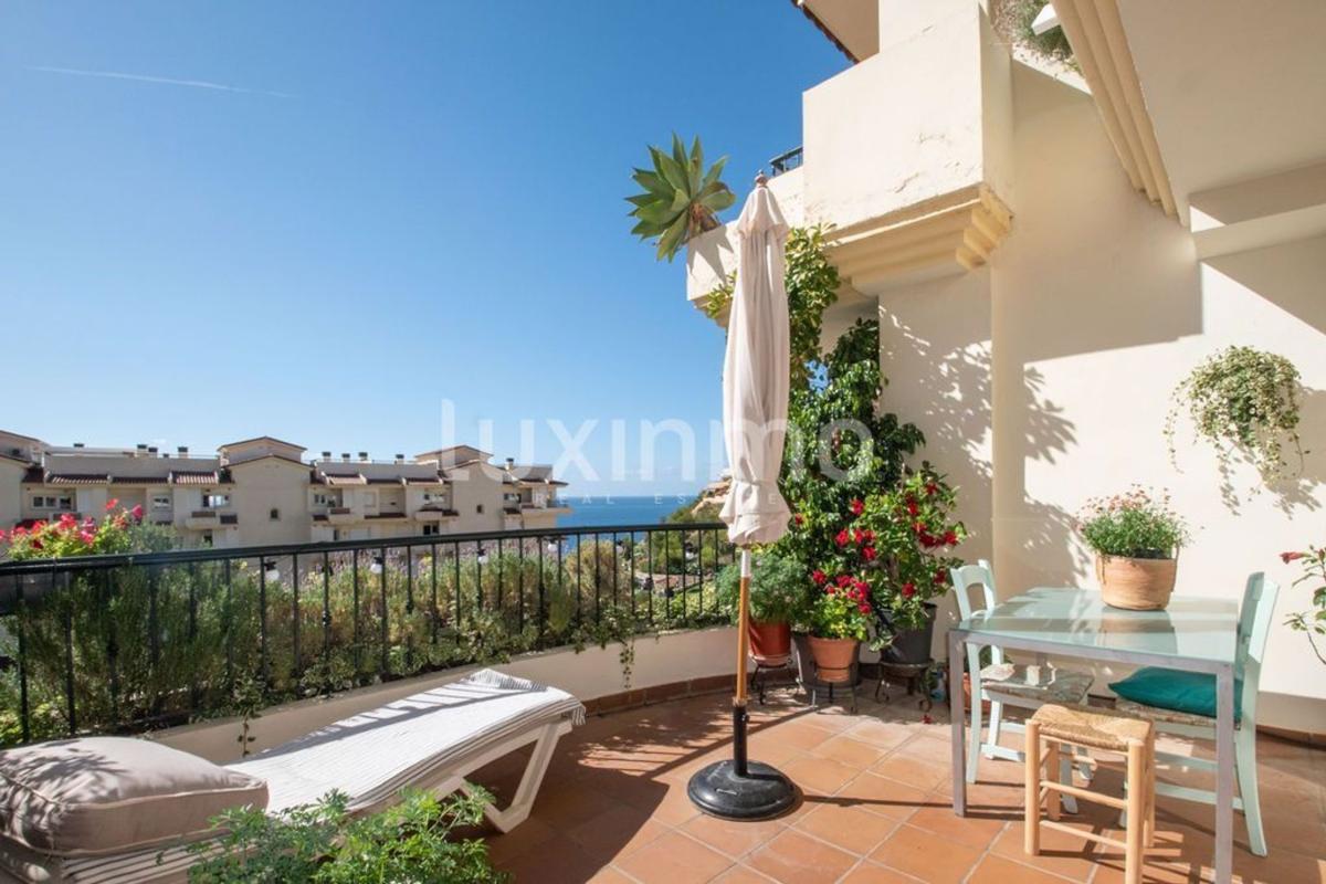 Duplex sale in Dúplex en Zona de Mascarat, Altea, Altea photo 2