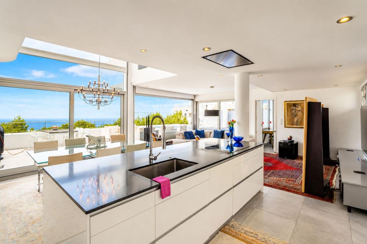 Properties for sale and rent in Spain photo 5