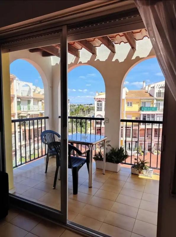 Venta de piso en Piso en Avenida Don Juan de Austria, La Veleta, Torrevieja, Torrevieja
photo 5