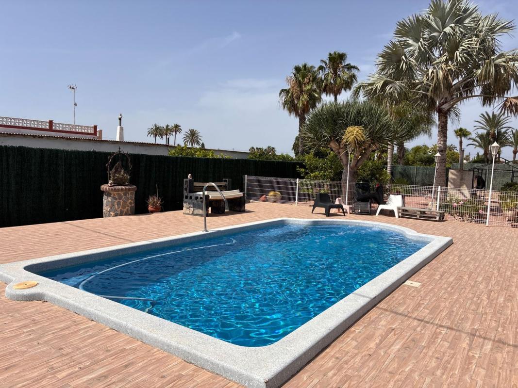 Properties for sale and rent in Spain photo 3