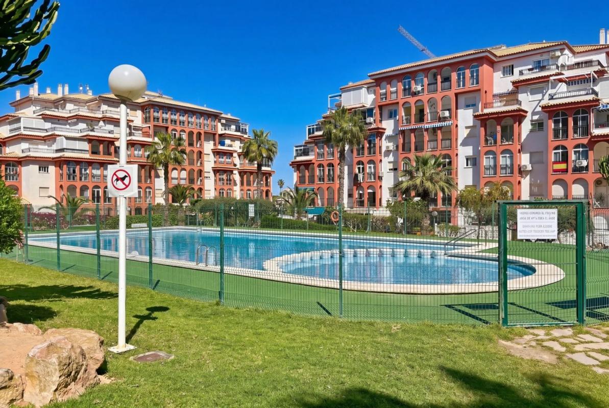 Sale of apartment in Piso en Via Ronda, Torreblanca, Torrevieja, Torrevieja
 photo 5