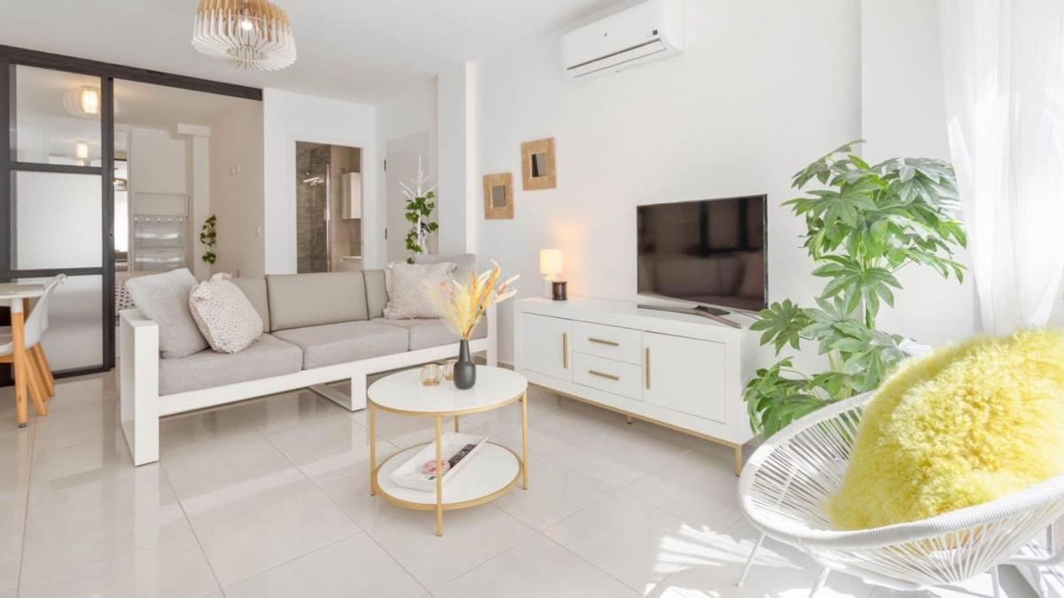 Sale of apartment in Piso en Calle Concordia, 82, Las Piscinas Naturales, Torrevieja, Torrevieja
photo 1