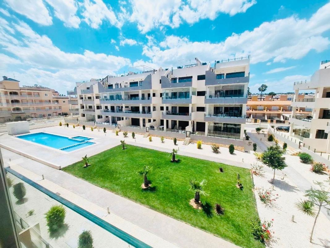 Venta de piso en Piso en Villamartín, Orihuela, Orihuela
photo 1