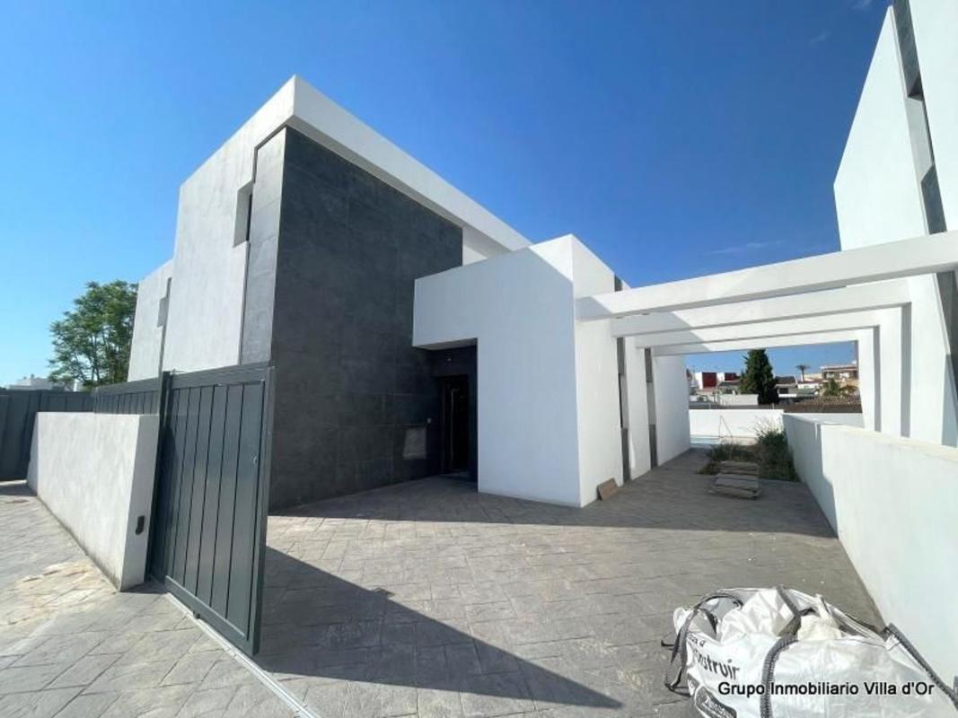 Propiedades en venta y alquiler en España photo 4