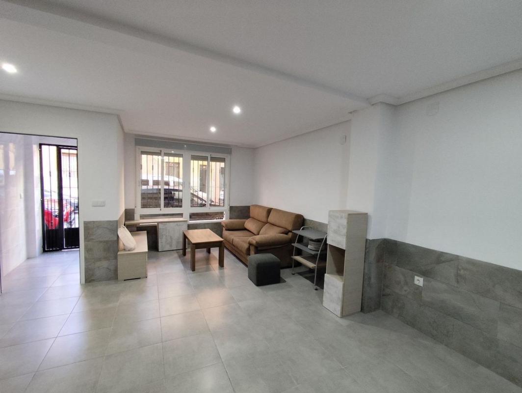 Venta de piso en Piso en Calle Antonio Gomis Vicente, Carrús Este, Elche / Elx, Elche / Elx
photo 2