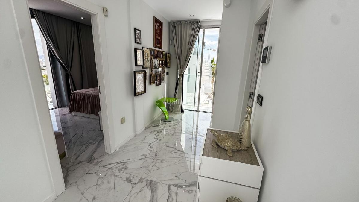 Properties for sale and rent in Spain photo 2