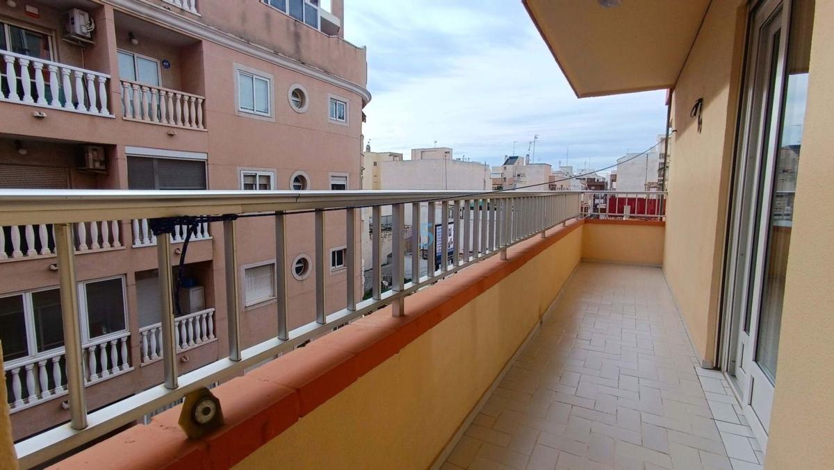 Venta de piso en Piso en Antonio Machado, Torrevieja, Torrevieja
 photo 4
