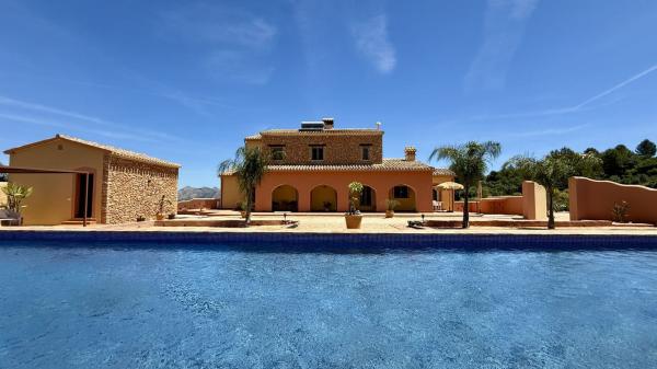 Rustic farm for sale in Finca rústica en Orba , Orba photo 1