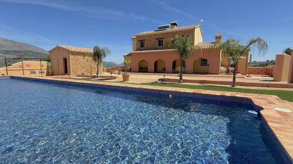 Rustic farm for sale in Finca rústica en Orba , Orba thumbnail 1