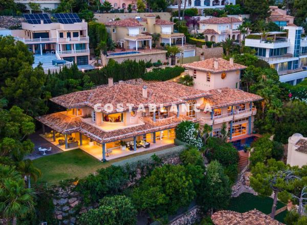 Independent chalet for sale in Casa o chalet en Calle Holanda, Altea Hills, Altea, Altea
thumbnail 1