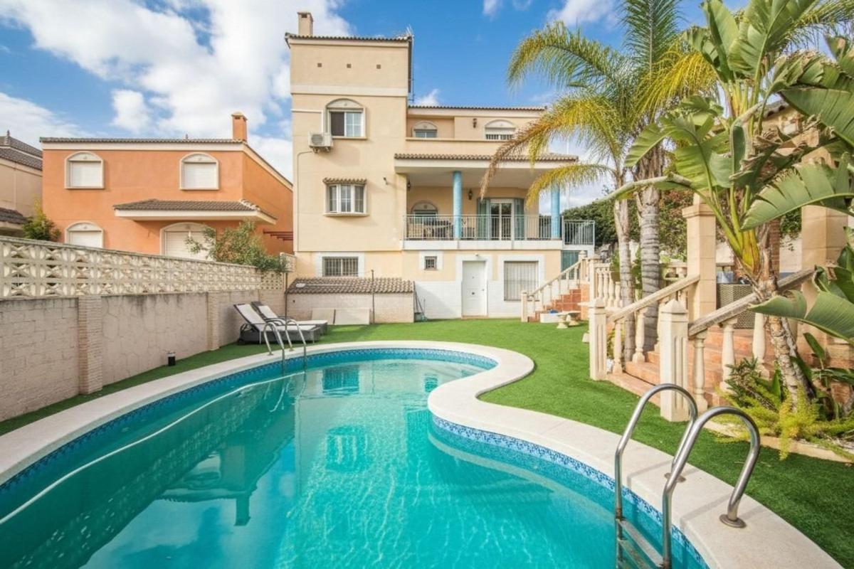 Properties for sale and rent in Spain photo 3