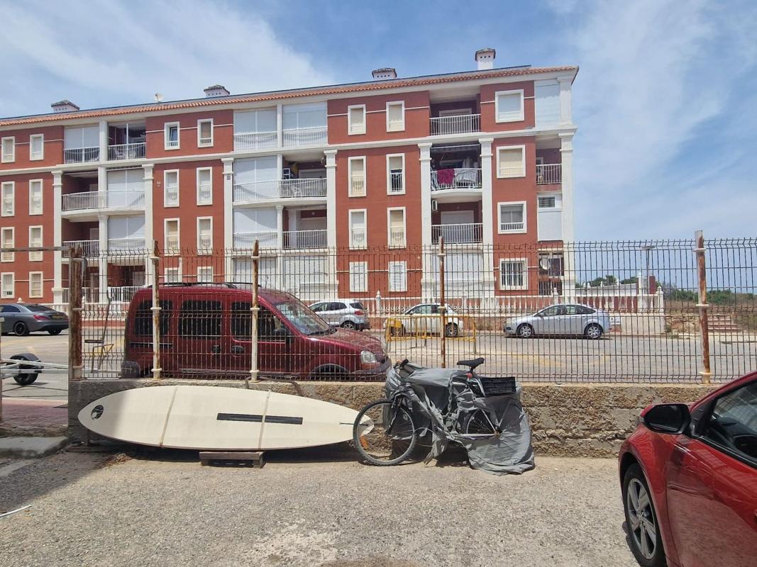 Sprzedaż mieszkania w Piso en Avenida del Mediterráneo, 1, Gaspar Perrelló, Torrevieja, Torrevieja
photo 1