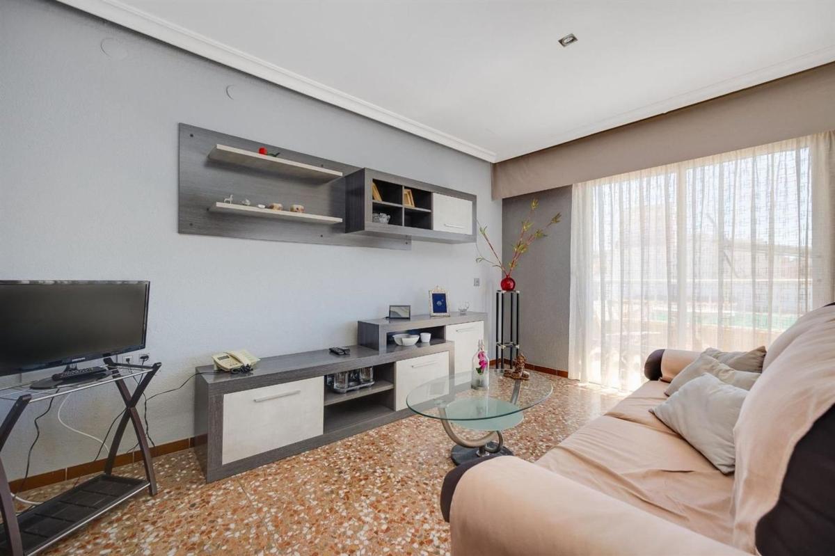 Venta de piso en Piso en Calle San Pascual, Centro - Muelle Pesquero, Torrevieja, Torrevieja
photo 5