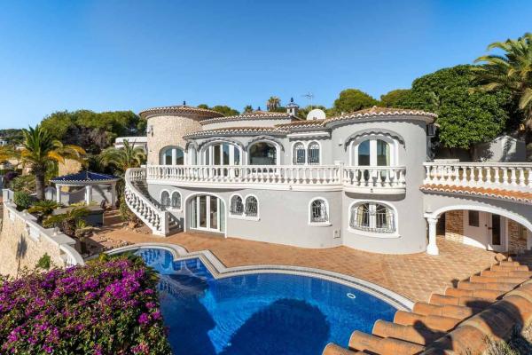 Independent chalet for sale in Casa o chalet en Cala Advocat - Baladrar, Benissa, Benissa
photo 1