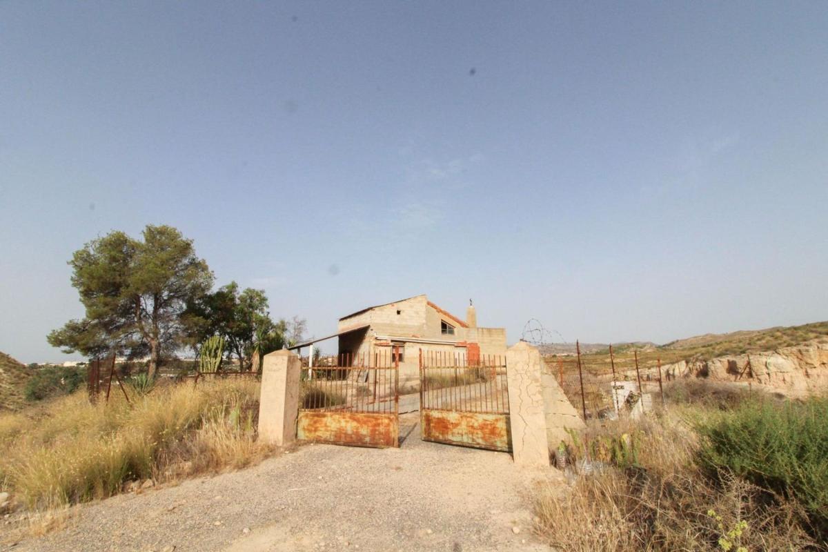 Properties for sale and rent in Spain photo 3