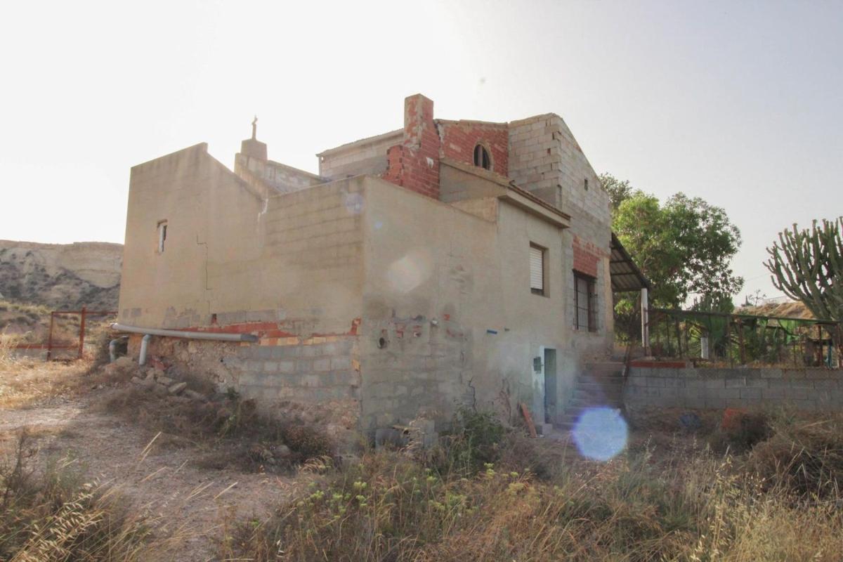 Properties for sale and rent in Spain photo 5