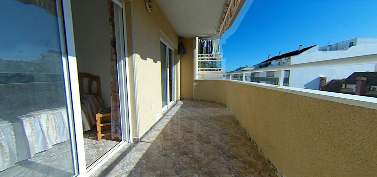 Продажа квартиры на Piso en Avenida de las Habaneras, Avenida Habaneras - Curva de Palangre, Torrevieja, Торревьеха
photo 3