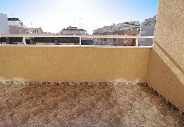 Продажа квартиры на Piso en Avenida de las Habaneras, Avenida Habaneras - Curva de Palangre, Torrevieja, Торревьеха
 photo 4