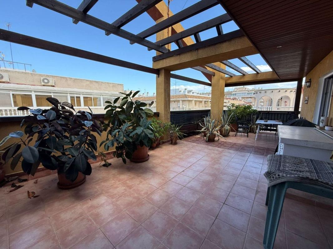 Продажа дуплекса на Dúplex en Avenida Diego Ramírez Pastor, Avenida Habaneras - Curva de Palangre, Torrevieja, Торревьеха photo 5