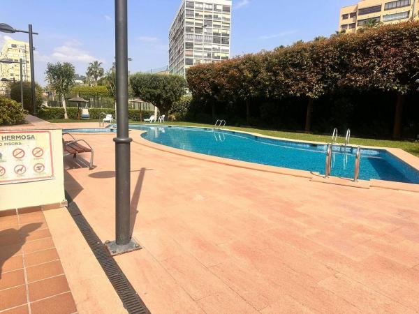 Sale of flat in Piso en Calle Catedratic Abelardo Rigual, 1, Cabo de las Huertas, Alicante / Alacant, Alicante
thumbnail 2