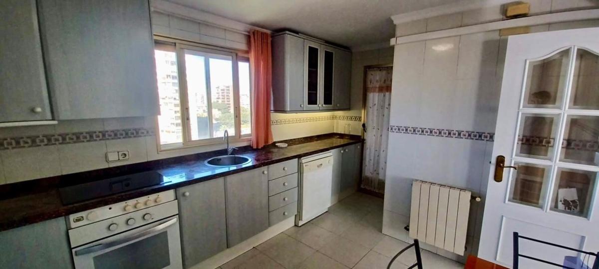 Venta de piso en Piso en Calle del Curricán, Cabo de las Huertas, Alicante / Alacant, Alicante / Alacant
photo 4