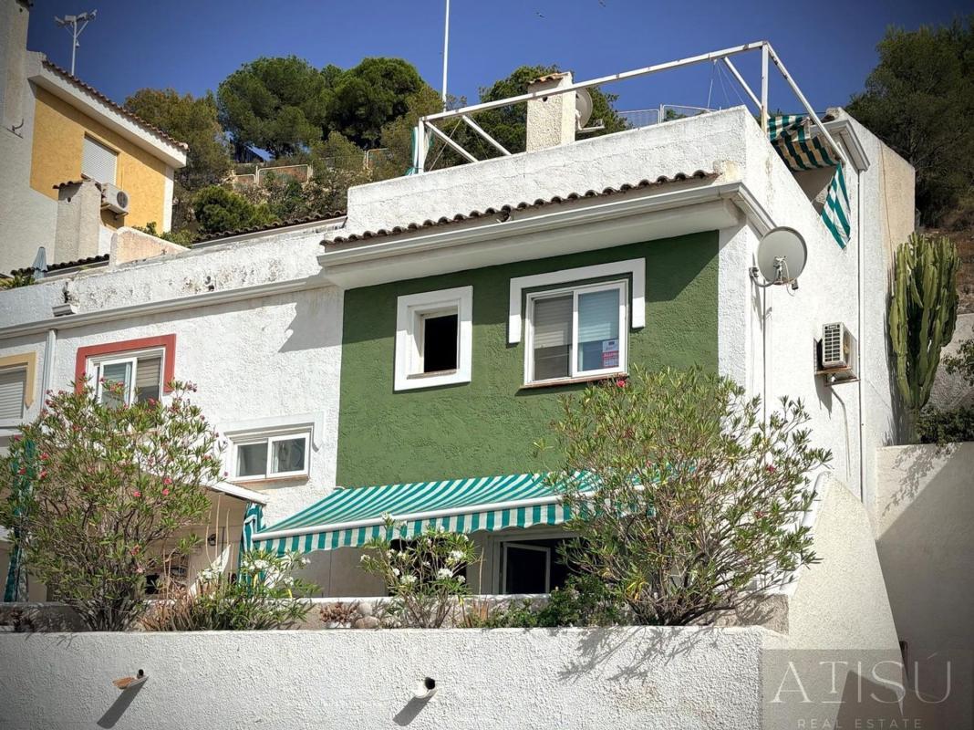 Properties for sale and rent in Spain photo 4