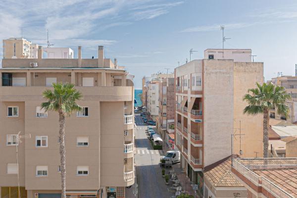 Продажа квартиры на Piso en Las Piscinas Naturales, Torrevieja, Торревьеха
 photo 1