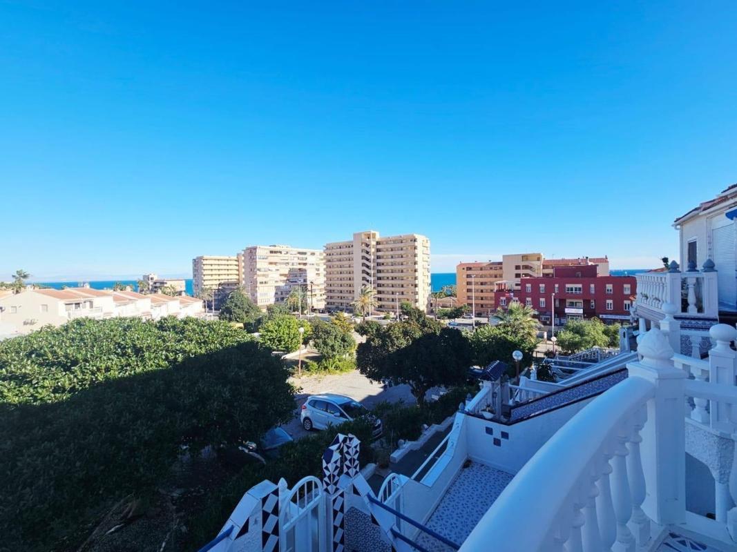 Duplex sale in Dúplex en Cabo Cervera, Torrevieja, Torrevieja photo 3