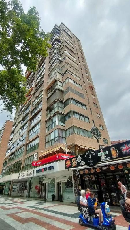 Venta de piso en Piso en Avenida del Mediterráneo, Playa de Levante, Benidorm, Benidorm
photo 2