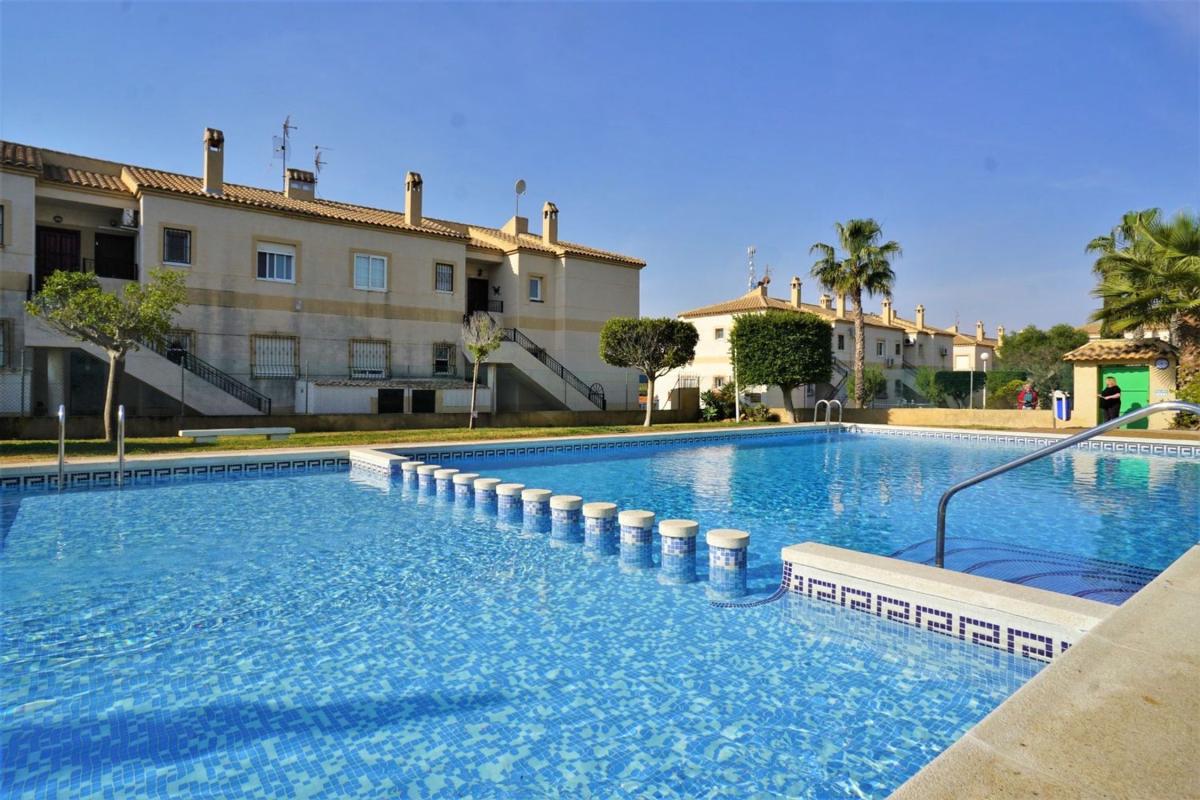 Продажа квартиры на Piso en Calle Maese Pedro, Aguas Nuevas, Torrevieja, Торревьеха
photo 3