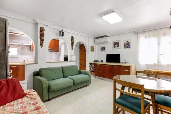 Chalet adosado en Los Europeos, Torrevieja thumbnail 1