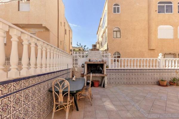 Chalet adosado en Los Europeos, Torrevieja thumbnail 2