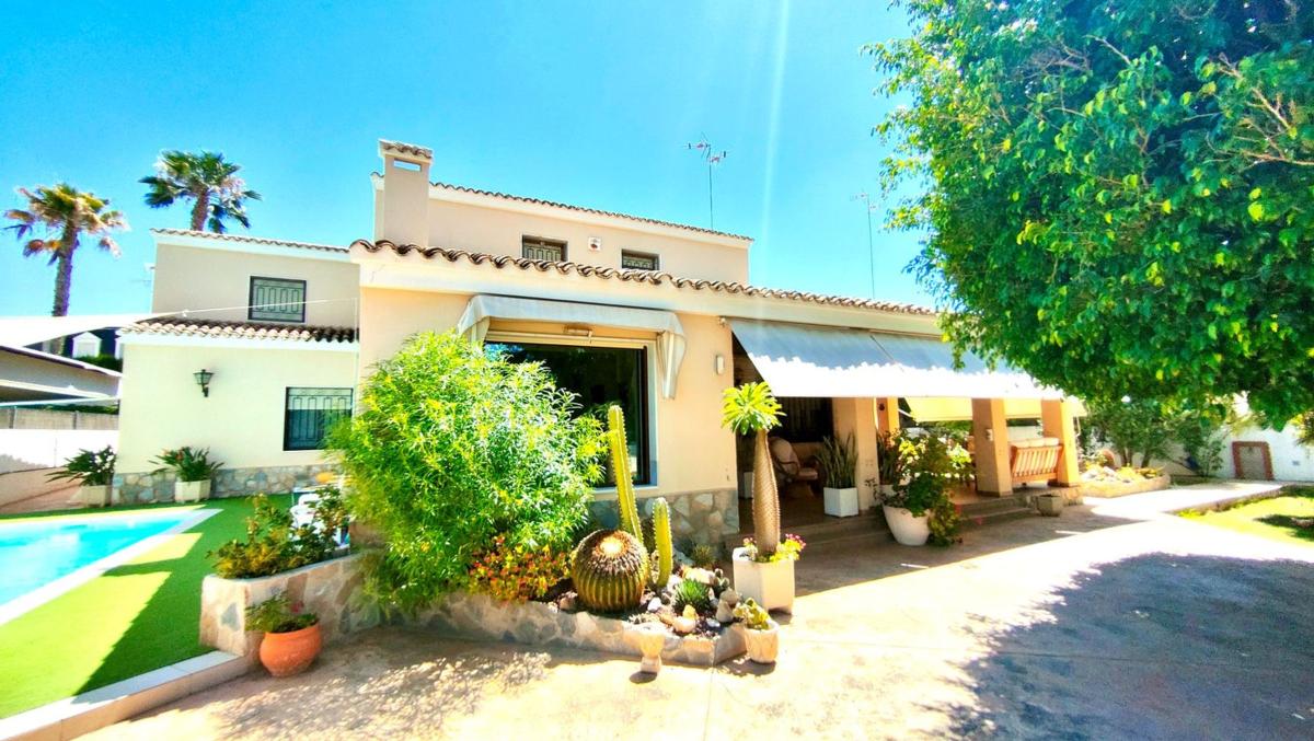 Properties for sale and rent in Spain photo 1