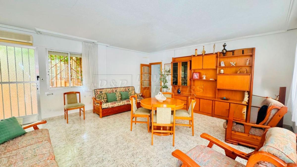 Venta de chalet independiente en Casa o chalet en Calle Caballero de Rodas, 156, Playa del Cura, Torrevieja, Torrevieja
photo 3