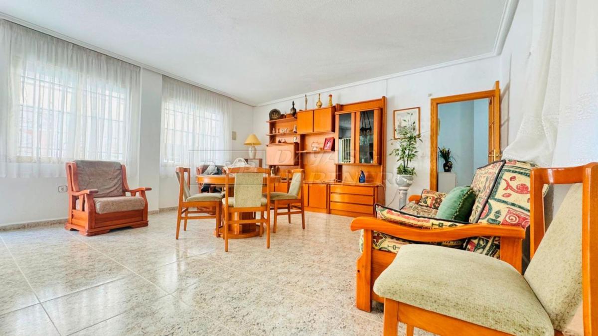 Venta de chalet independiente en Casa o chalet en Calle Caballero de Rodas, 156, Playa del Cura, Torrevieja, Torrevieja
photo 4