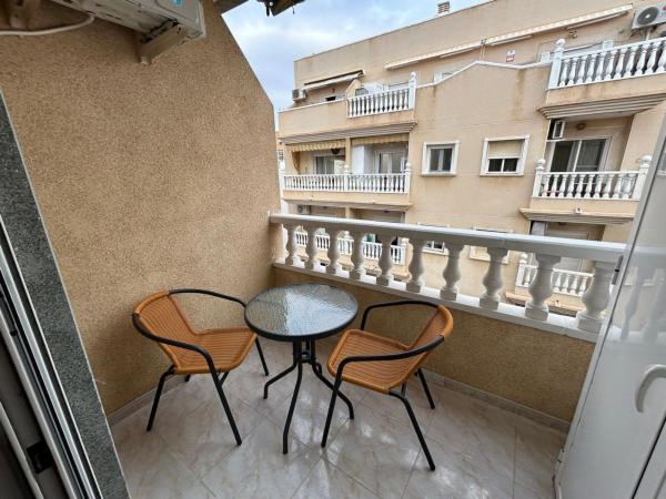 Продажа квартиры на Piso en Calle Vicente Blasco Ibáñez, Las Piscinas Naturales, Torrevieja, Торревьеха
 photo 2