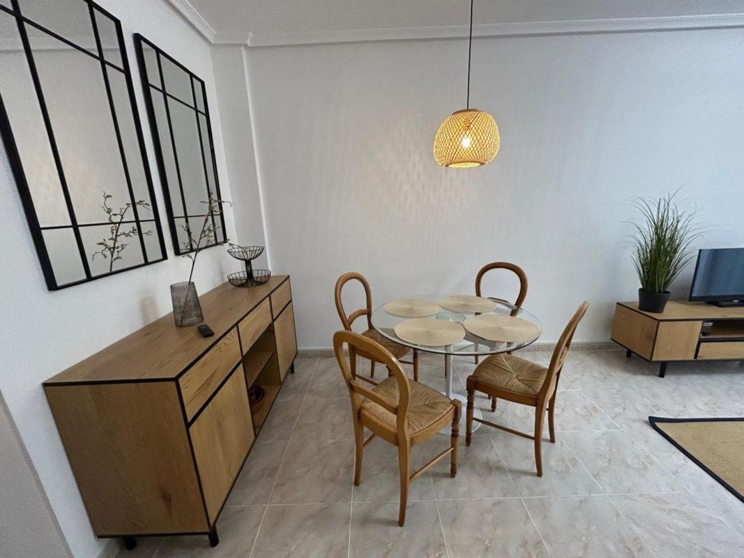 Продажа квартиры на Piso en Calle Vicente Blasco Ibáñez, Las Piscinas Naturales, Torrevieja, Торревьеха
photo 5